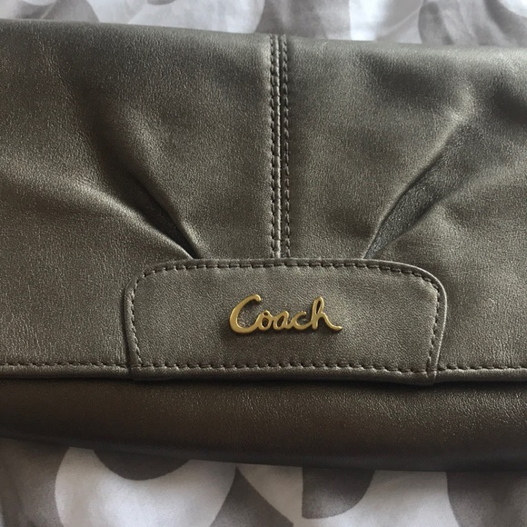 Coach Clutch Wristlet - Picture 6 of 8